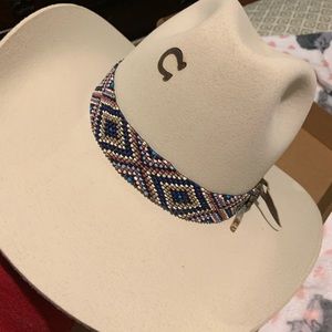 Charlie 1 Horse Hat Old Hag